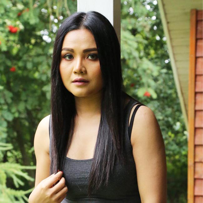 ตั๊กแตน ชลดา