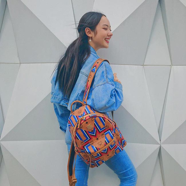 พลอยชมพู