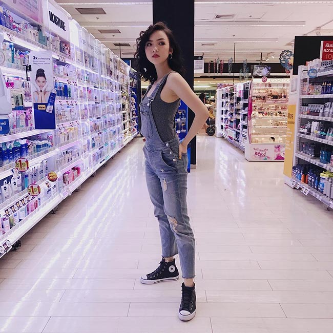 พลอยชมพู