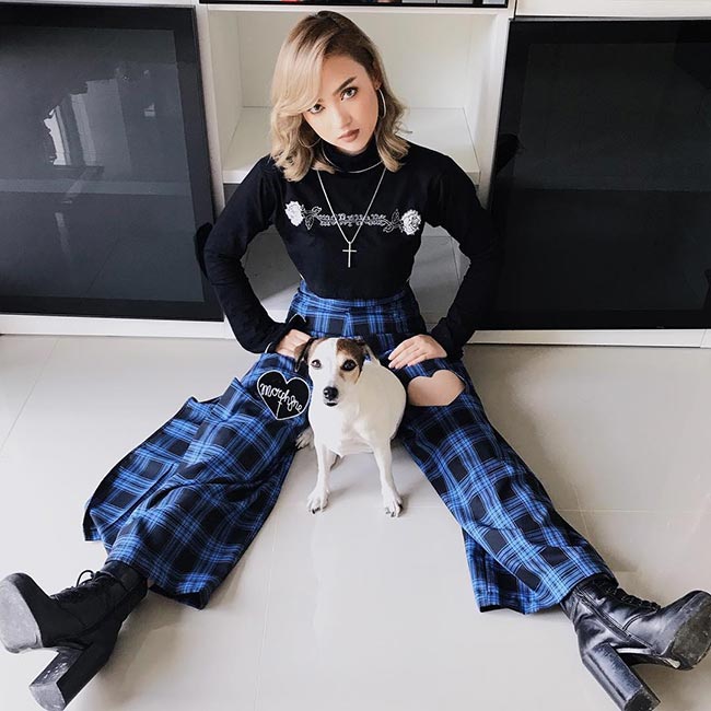 พลอยชมพู