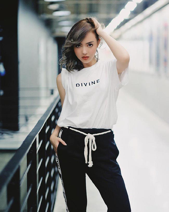 พลอยชมพู