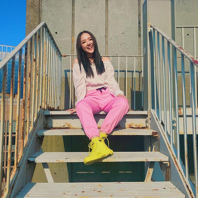 พลอยชมพู