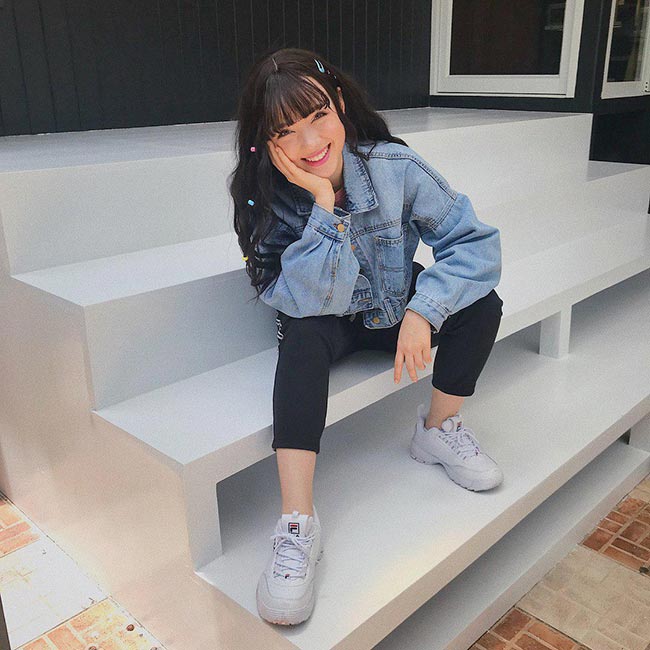 พลอยชมพู