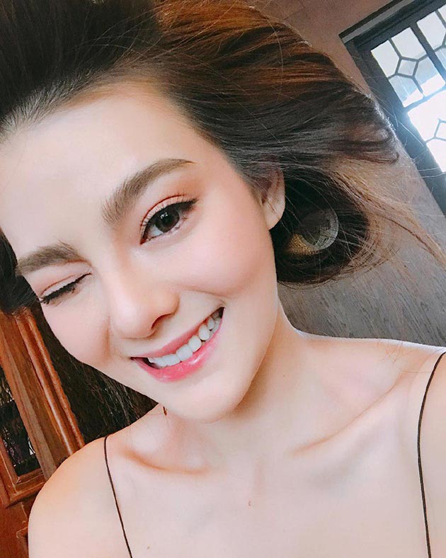 ดาราแต่งหน้า