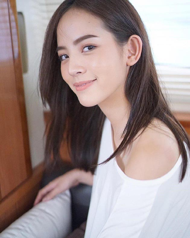 ดาราแต่งหน้า