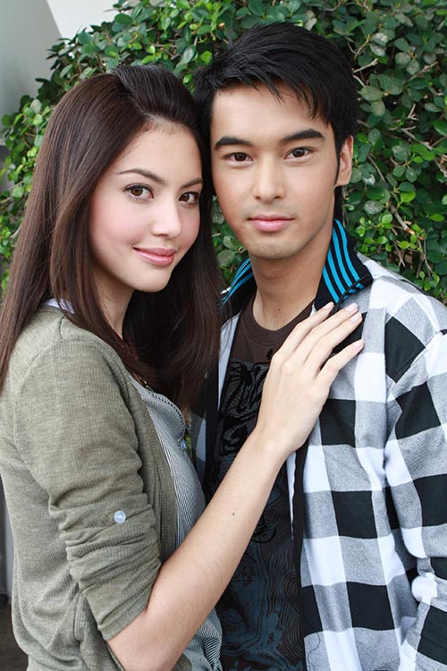 ใหม่ ดาวิกา