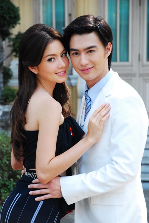 ใหม่ ดาวิกา