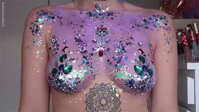 แฟชั่นแปลก 