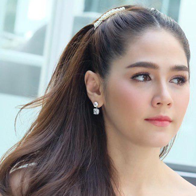 ชมพู่ อารยา