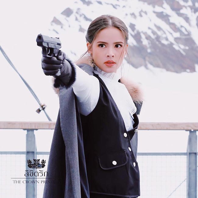 ญาญ่า อุรัสยา