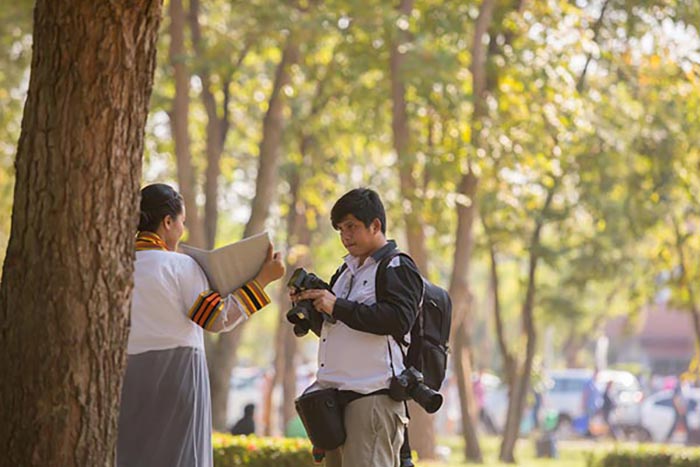 รับปริญญา