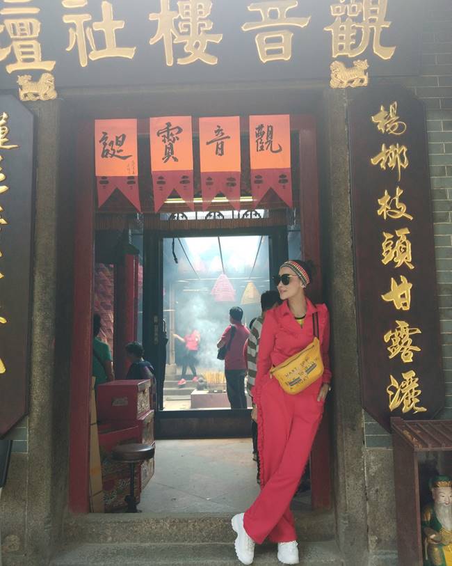 จุ๊บแจง วิมลพันธ์