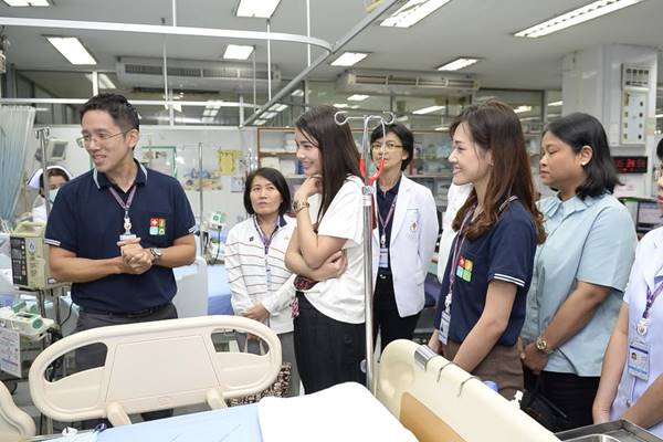 ญาญ่า อุรัสยา