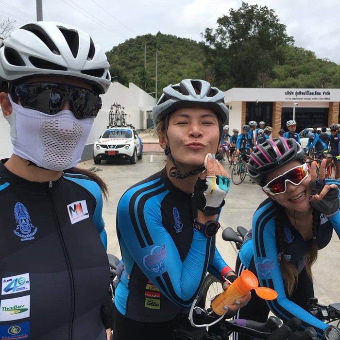 เอ อัญชลี - ดาร์ลิ่ง อารดา จักรยานล้ม