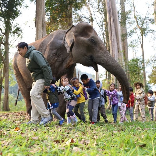 อเล็กซ์ เรนเดลล์