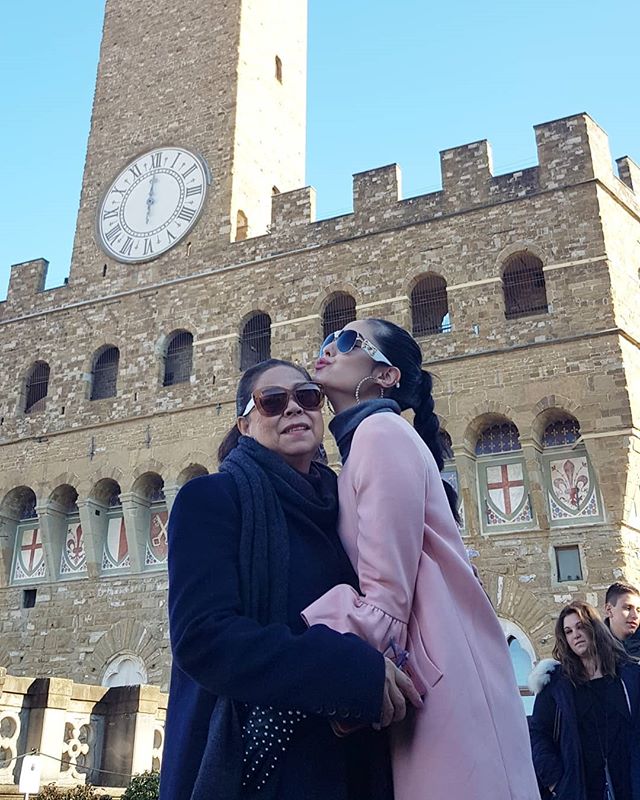 กอล์ฟ ขวัญ