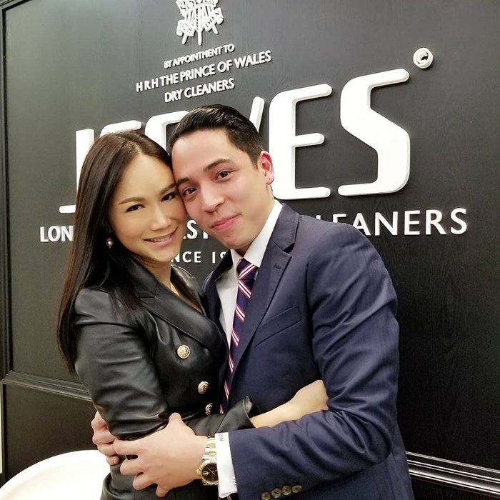 นก  ศิขรินธาร