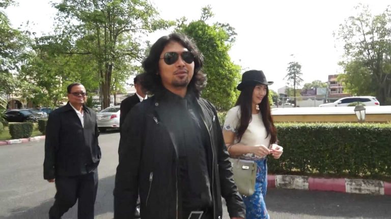 เสก โลโซ