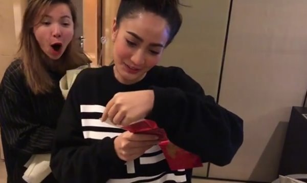 แต้ว ณฐพร