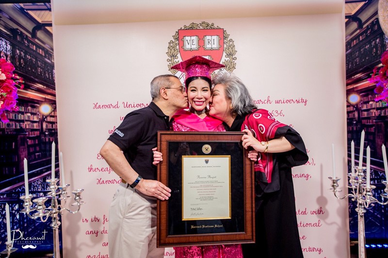 แหวนแหวน ปวริศา