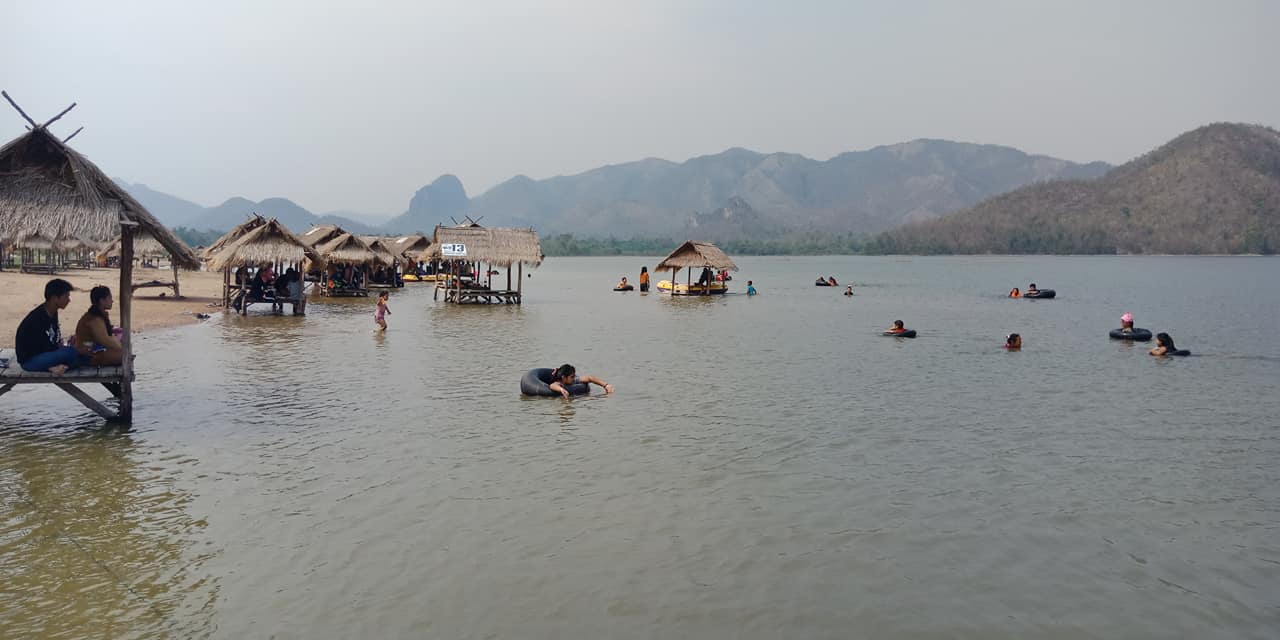 ที่เที่ยวเดือนเมษายน