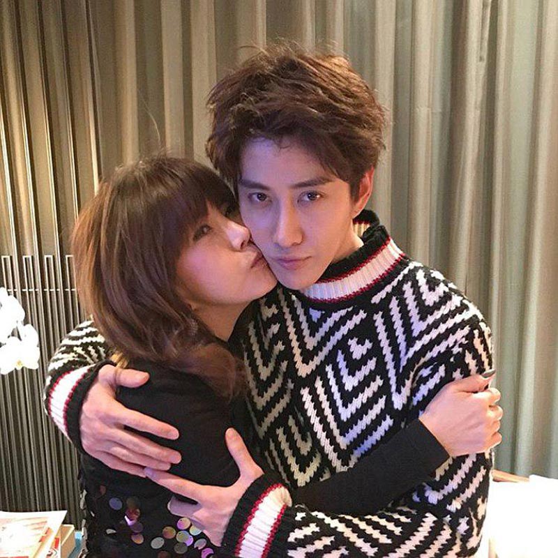 ไมค์ พิรัชต์