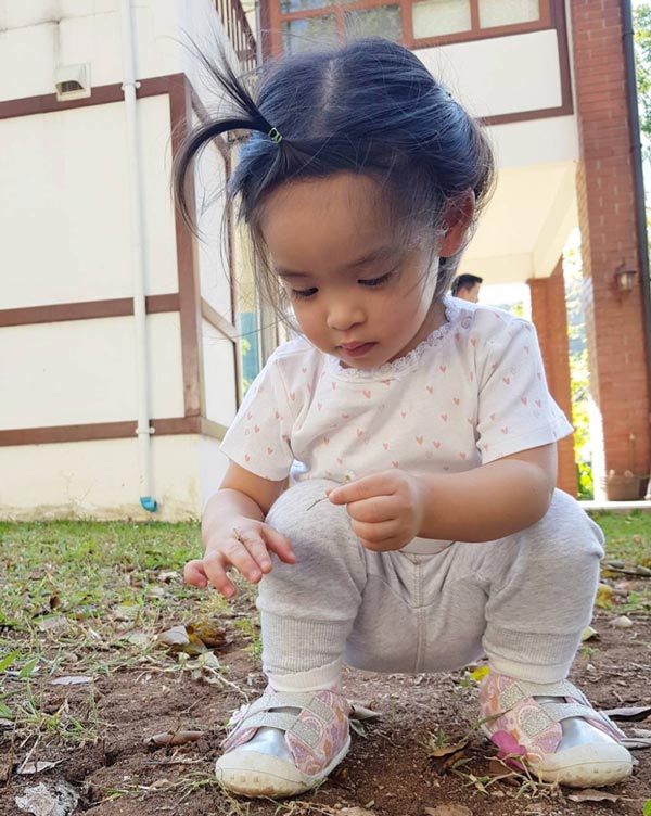 หมอโอ๊ค โอปอล์ อุ้ม น้องอลิน น้องอลัน ย้ายบ้านใหม่