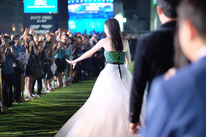 ปอย ตรีชฎา