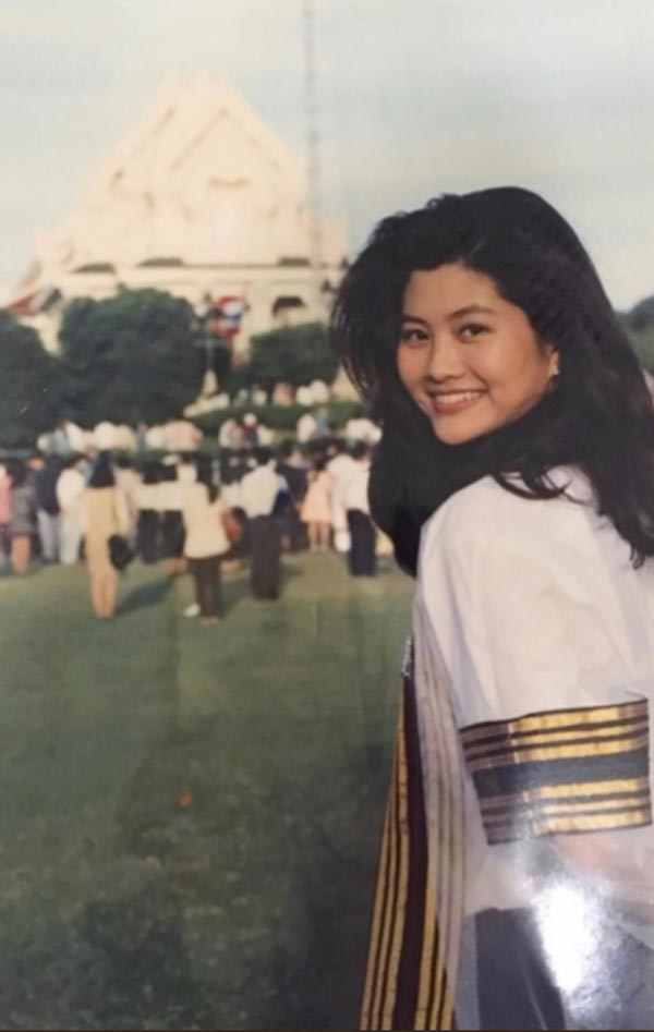 สู่ขวัญ บูลกุล