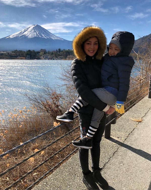 ตั๊ก บงกช