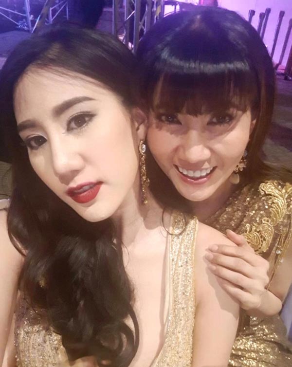 แก้ว อภิรดี แจ้ง เบลล์ เลลาณี จูบ อาเมน เดอะสตาร์ 