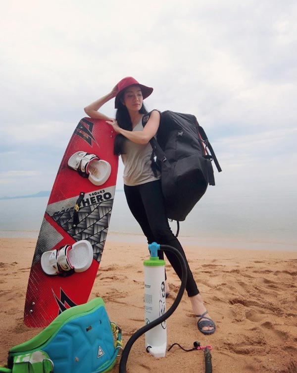 อ๋อม สกาวใจ ชุดว่ายน้ำ