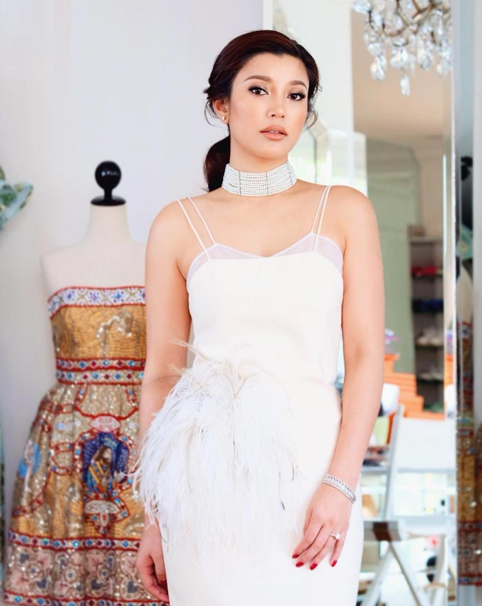 เอมมี่ มรกต