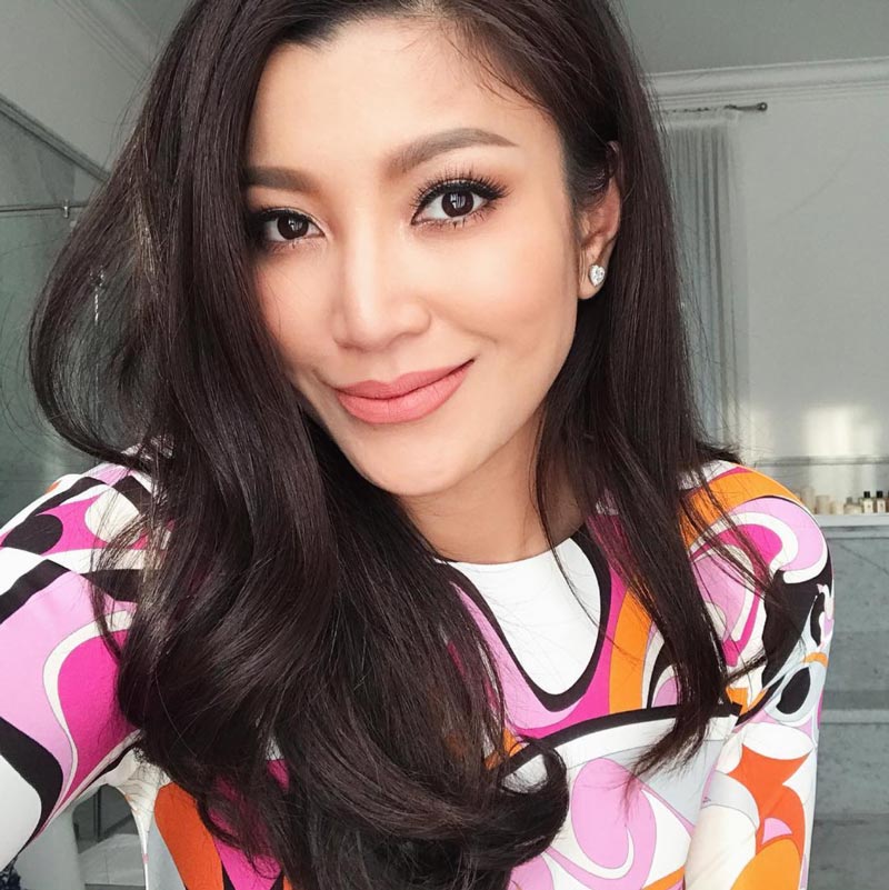 เอมมี่ มรกต