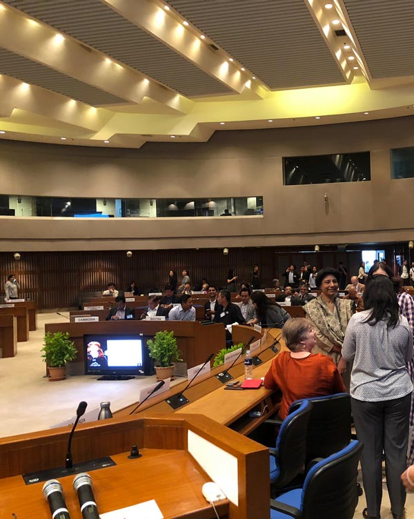 อเล็กซ์ เรนเดลล์