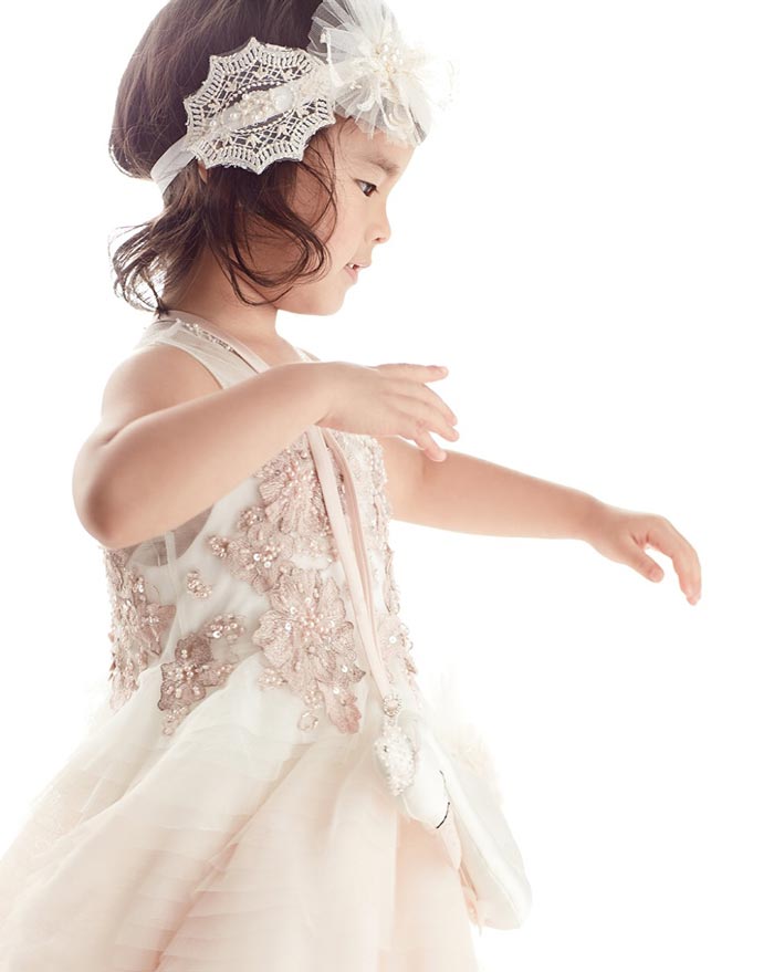 แอฟ ทักษอร น้องปีใหม่ ถ่ายแบบ นิตยสารแพรว