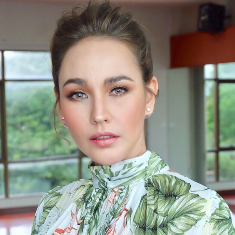 แหม่ม วิชุดา