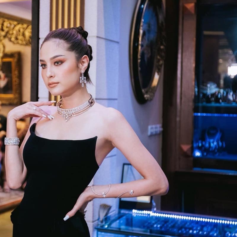 ขวัญ อุษามณี