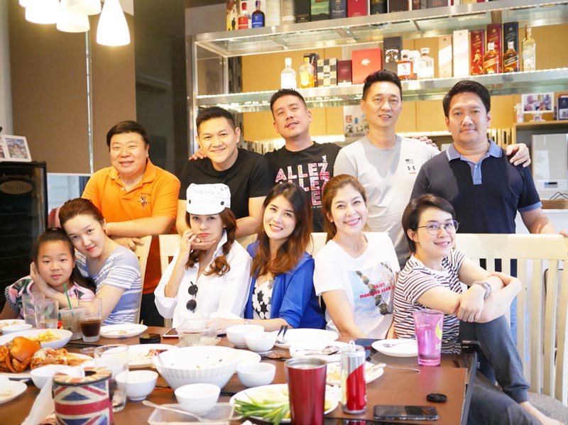 เป้ย ป๊อป