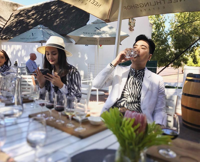 เคลลี่ ธนะพัฒน์ แต่งงาน นาย ชนุชตรา