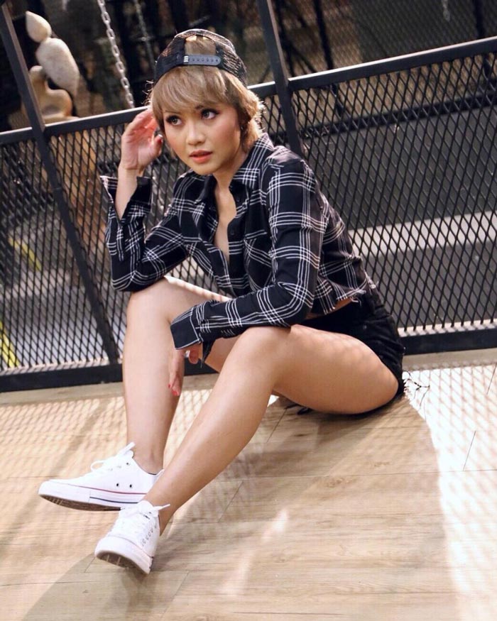 ตั๊กแตน ชลดา