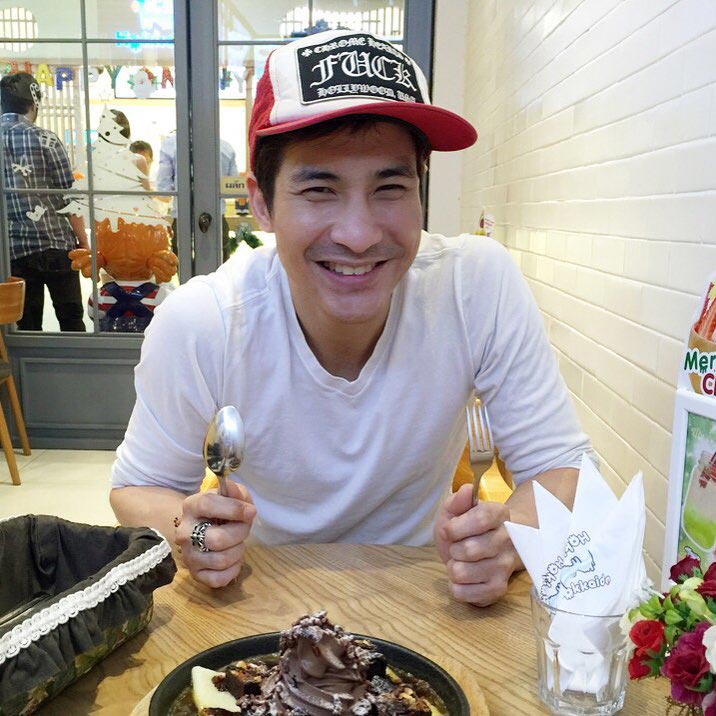 แต๊งค์ พงศกร