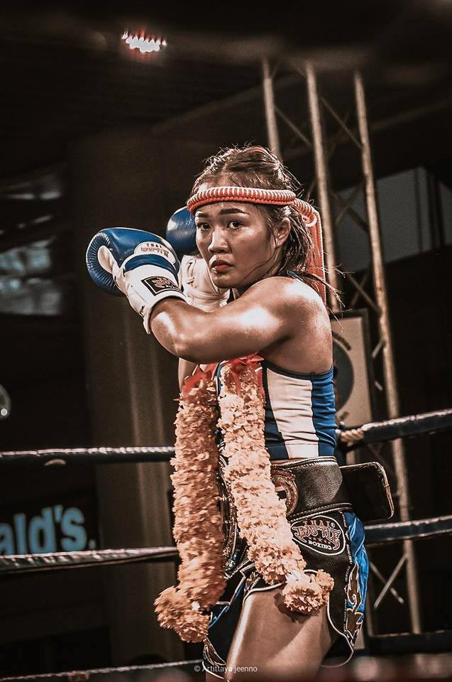 ผูกคอตายประชดรัก