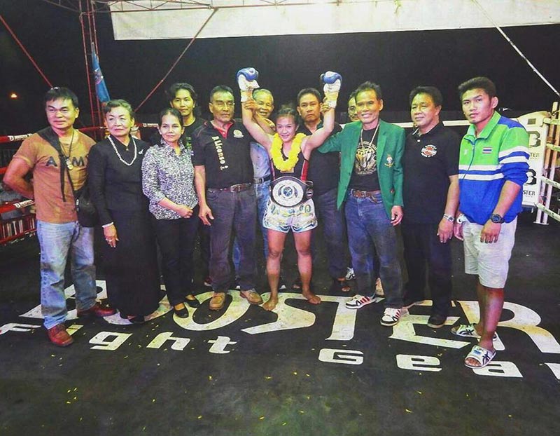 ผูกคอตายประชดรัก