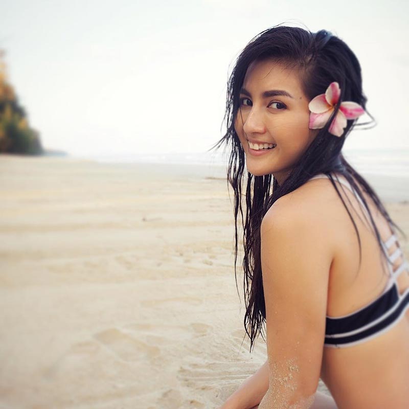 นก อุษณีย์