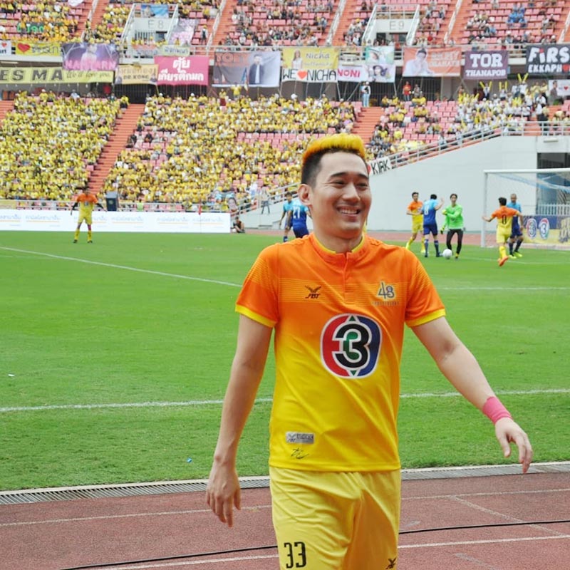 แชมป์ พีรพล