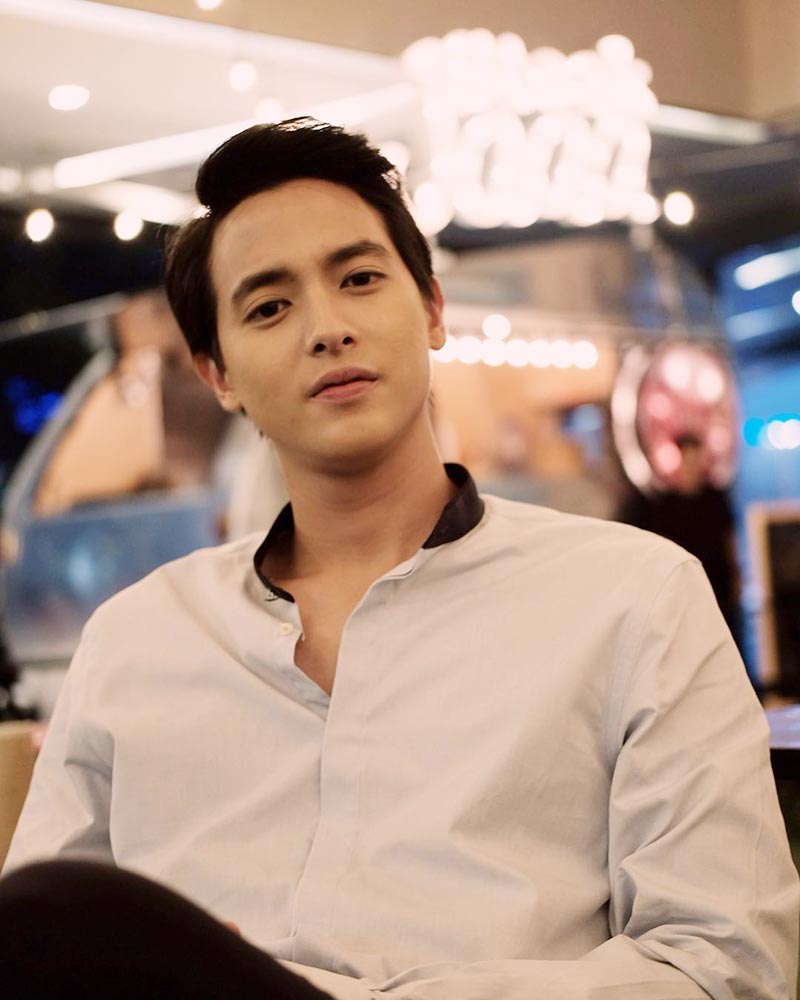 เจมส์ จิรายุ