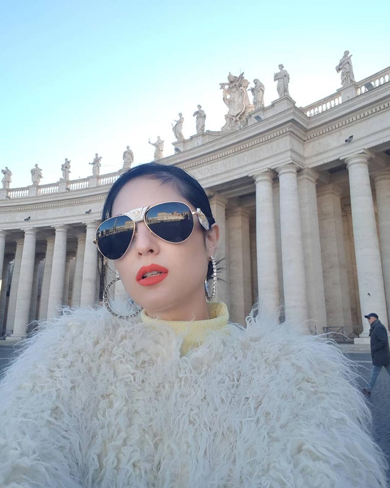 ขวัญ อุษามณี