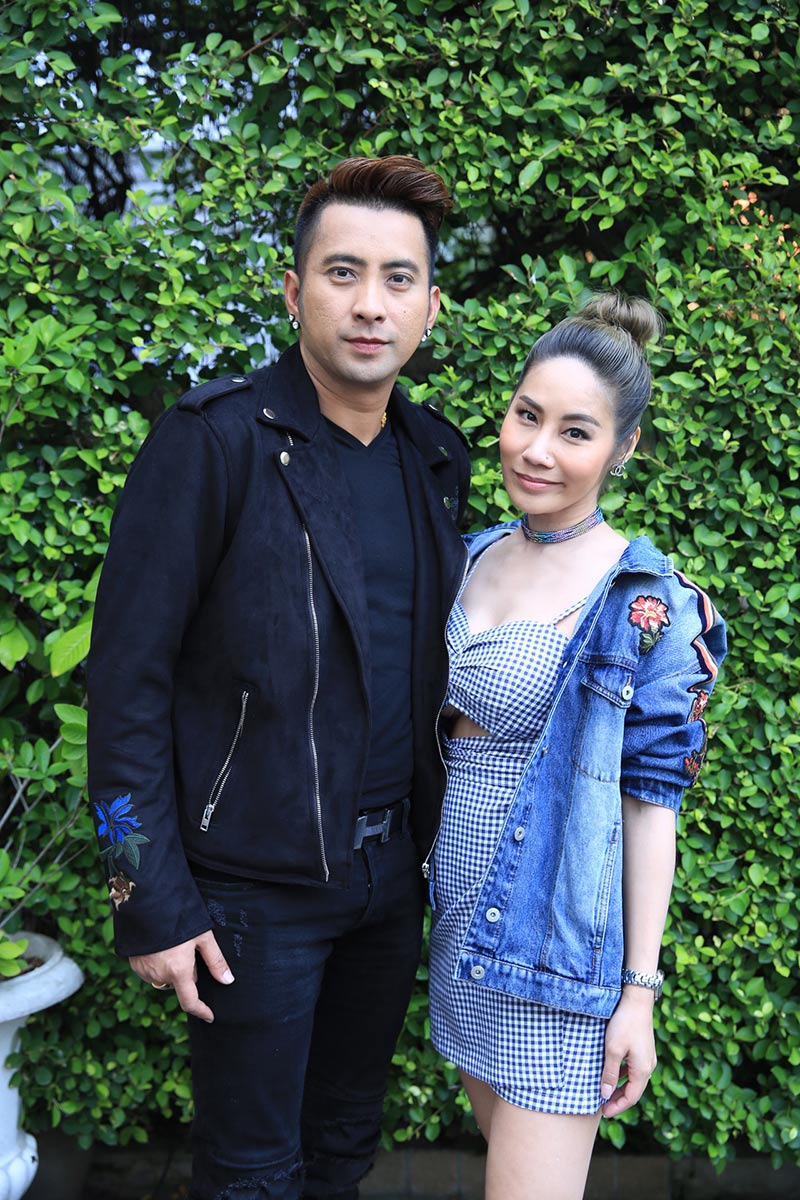 บอล เชิญยิ้ม