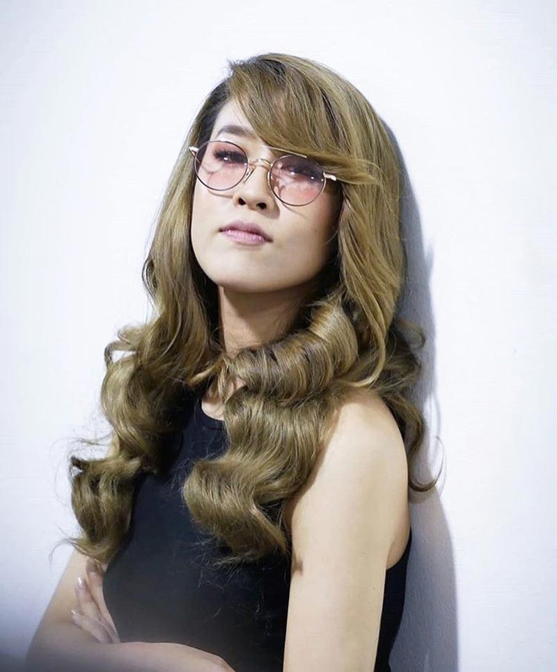 เชียร์ ฑิฆัมพร